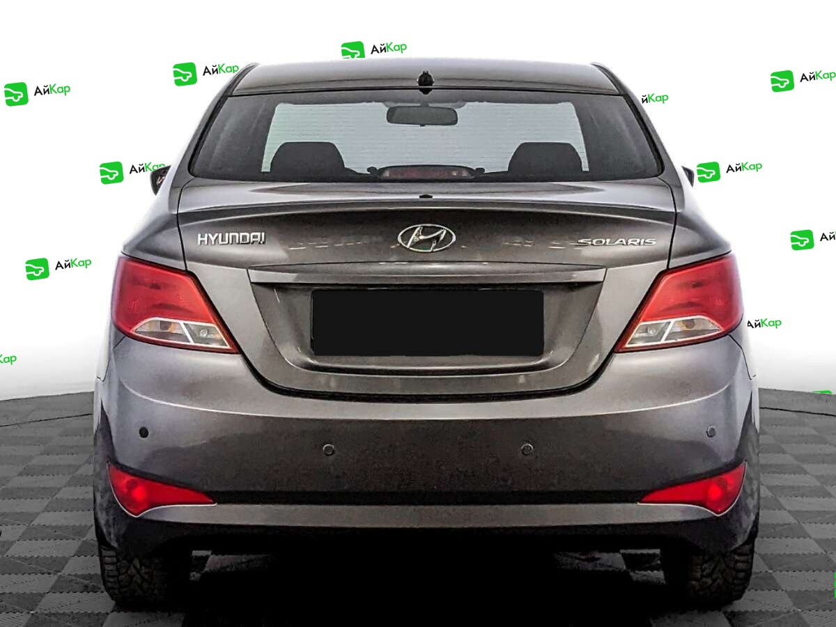 Hyundai Solaris с пробегом — 2015 год. Фото: #5