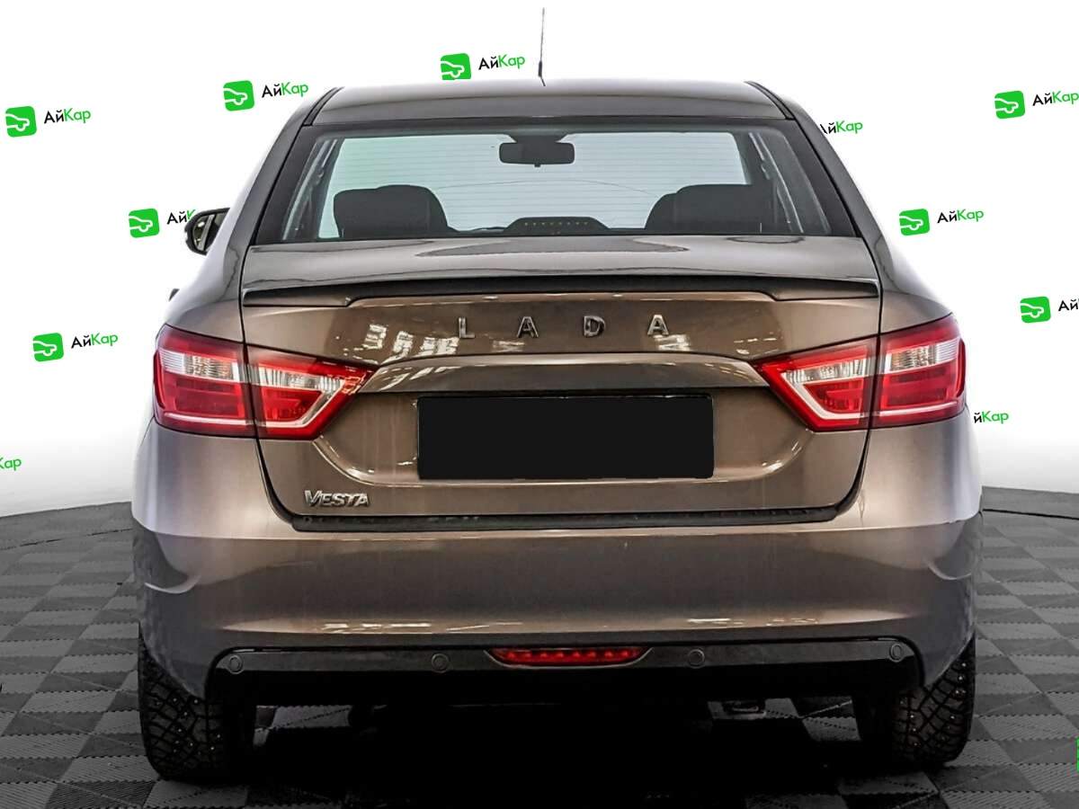 Lada (ВАЗ) Vesta с пробегом — 2018 год. Фото: #5