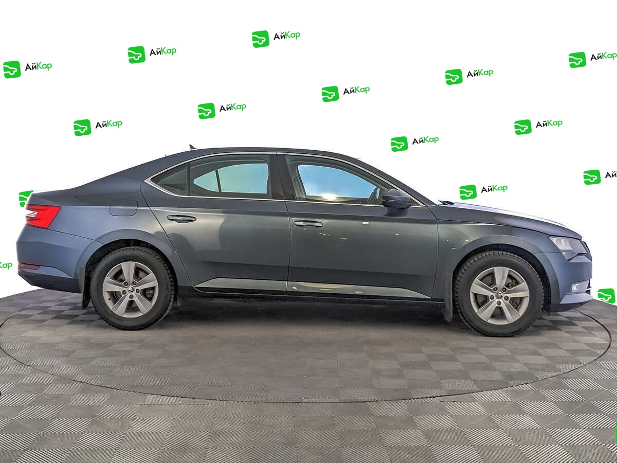 Skoda Superb с пробегом — 2019 год. Фото: #3