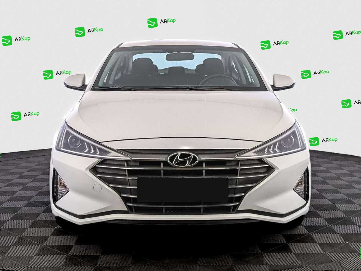 Hyundai Elantra с пробегом — 2020 год. Фото: #1