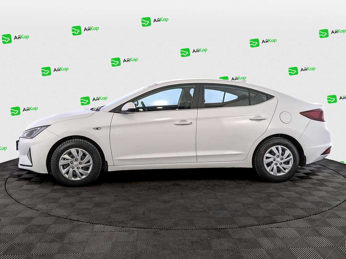 Hyundai Elantra с пробегом — 2020 год. Фото: #7