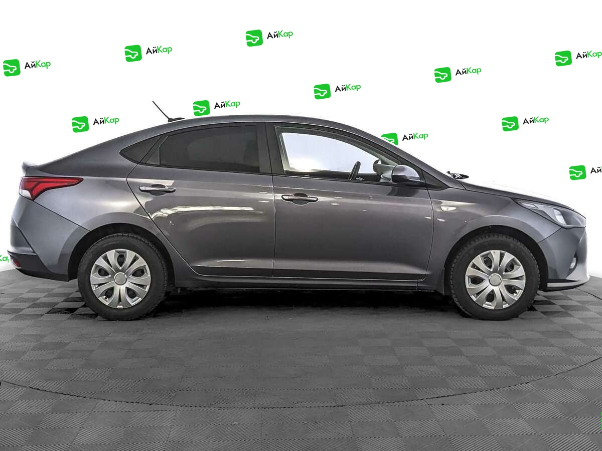 Hyundai Solaris с пробегом — 2021 год. Фото: #3