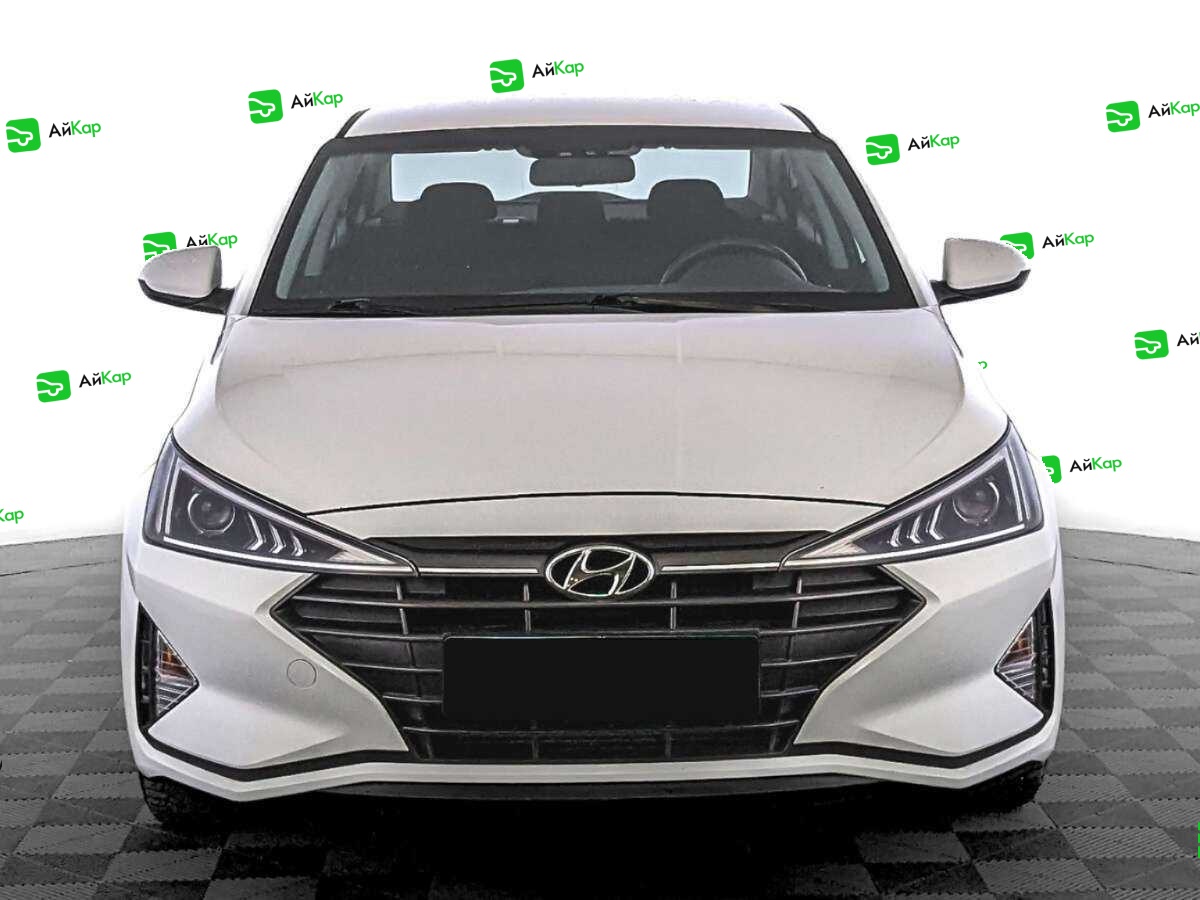 Hyundai Elantra с пробегом — 2020 год. Фото: #1