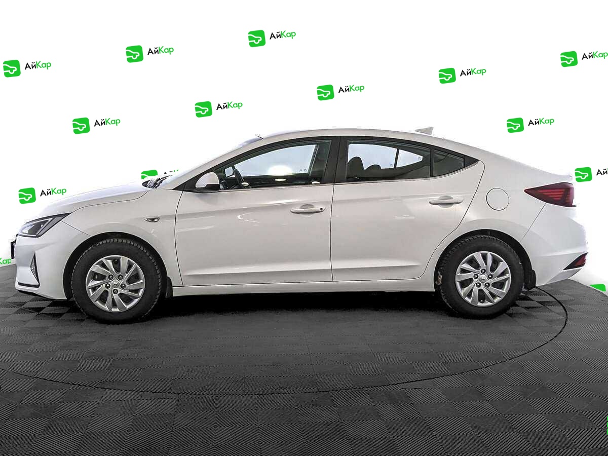 Hyundai Elantra с пробегом — 2020 год. Фото: #7
