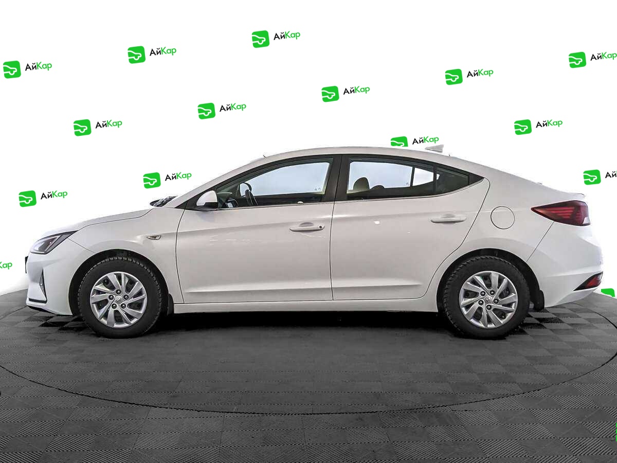 Hyundai Elantra с пробегом — 2020 год. Фото: #7