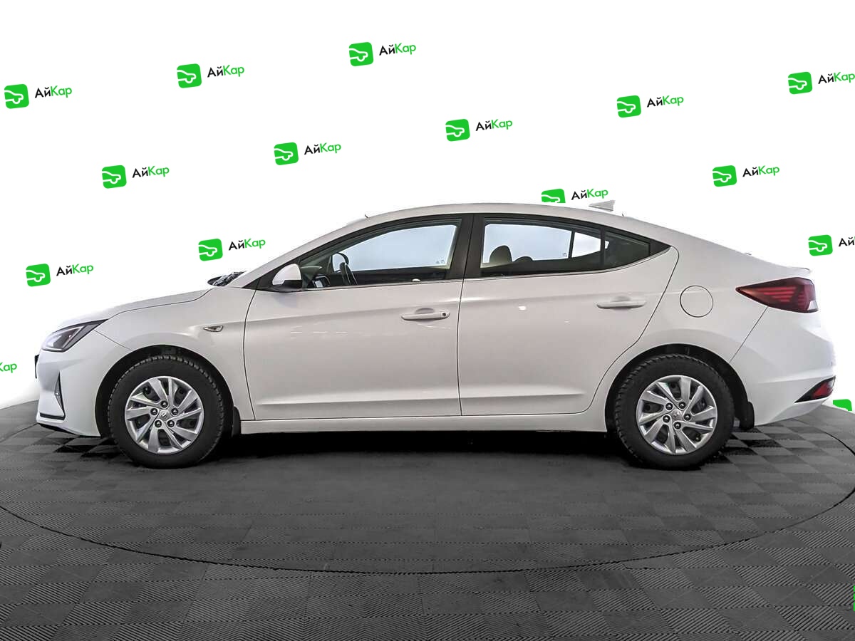 Hyundai Elantra с пробегом — 2020 год. Фото: #7