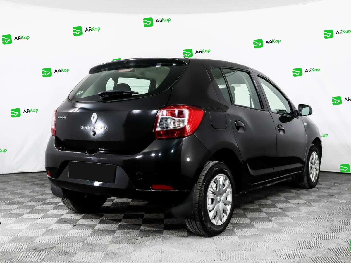Renault Sandero с пробегом — 2015 год. Фото: #4