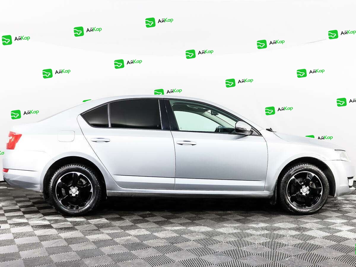 Skoda Octavia с пробегом — 2015 год. Фото: #3