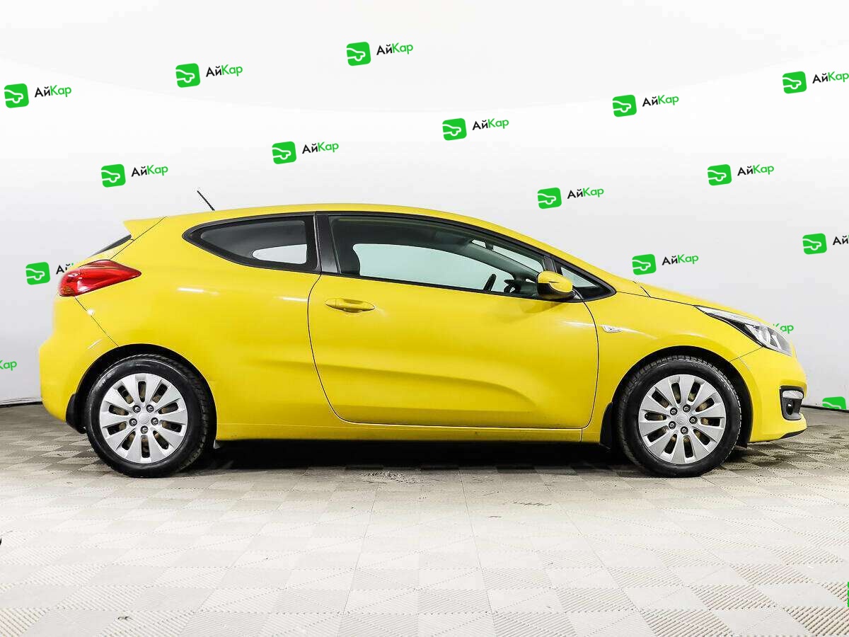 Kia Ceed с пробегом — 2015 год. Фото: #3