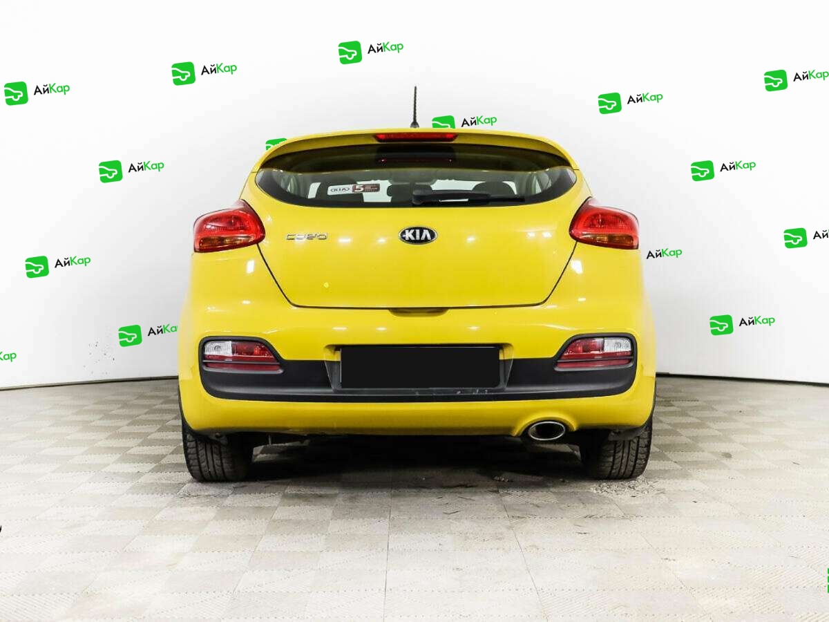 Kia Ceed с пробегом — 2015 год. Фото: #5