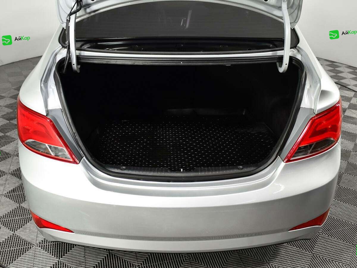 Hyundai Solaris с пробегом — 2014 год. Фото: #12