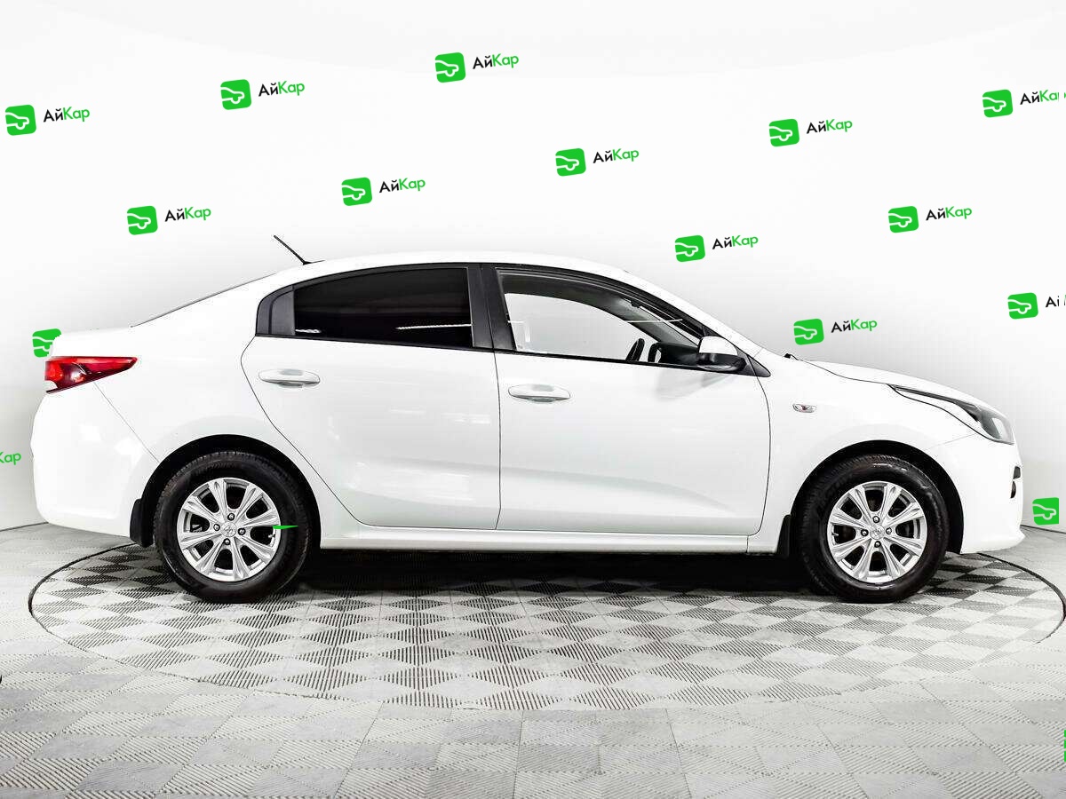 Kia Rio с пробегом — 2017 год. Фото: #3