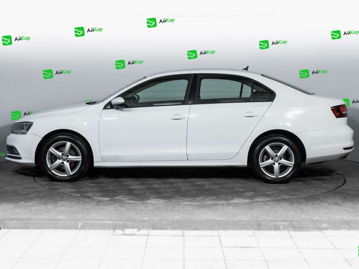 Volkswagen Jetta с пробегом — 2016 год. Фото: #7