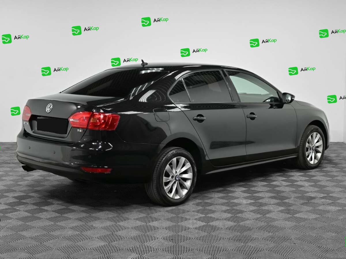 Volkswagen Jetta с пробегом — 2012 год. Фото: #1