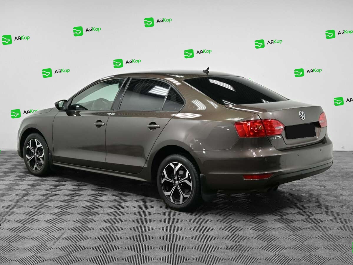 Volkswagen Jetta с пробегом — 2013 год. Фото: #3