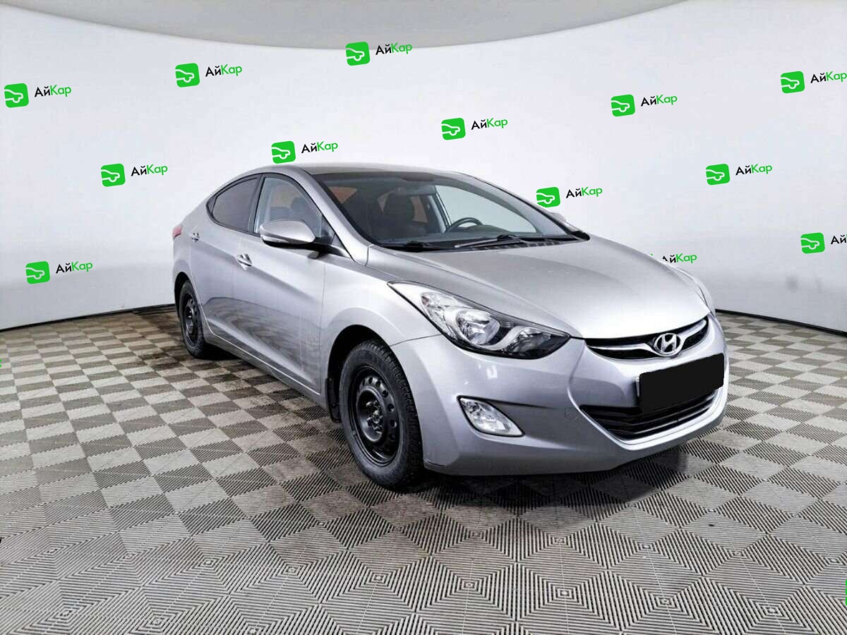 Hyundai Elantra с пробегом — 2013 год. Фото: #2