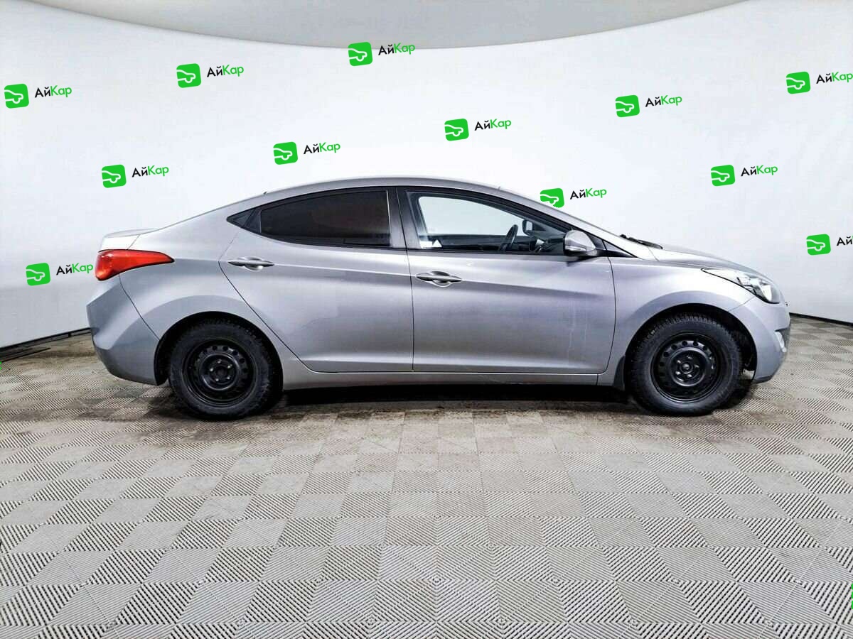 Hyundai Elantra с пробегом — 2013 год. Фото: #3