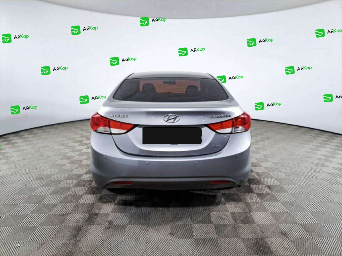 Hyundai Elantra с пробегом — 2013 год. Фото: #5