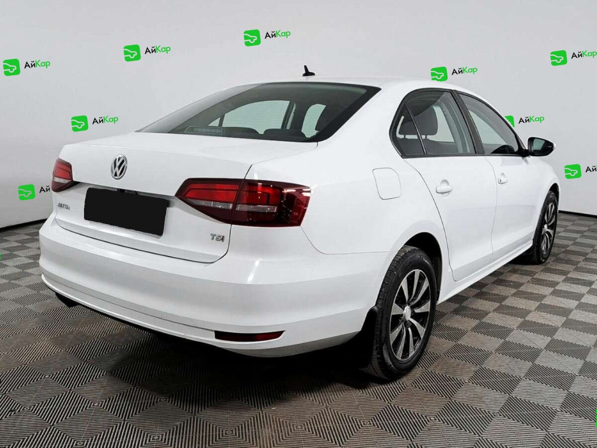 Volkswagen Jetta с пробегом — 2016 год. Фото: #3