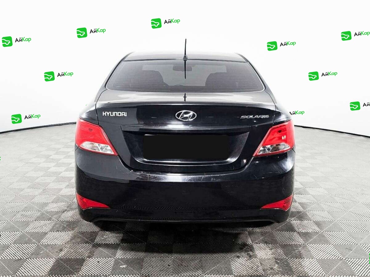 Hyundai Solaris с пробегом — 2015 год. Фото: #4