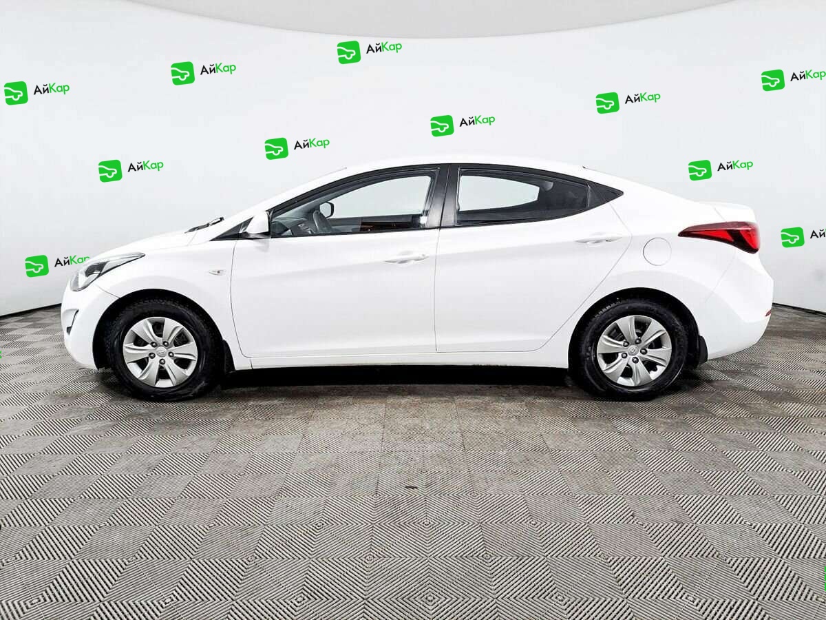 Hyundai Elantra с пробегом — 2015 год. Фото: #7