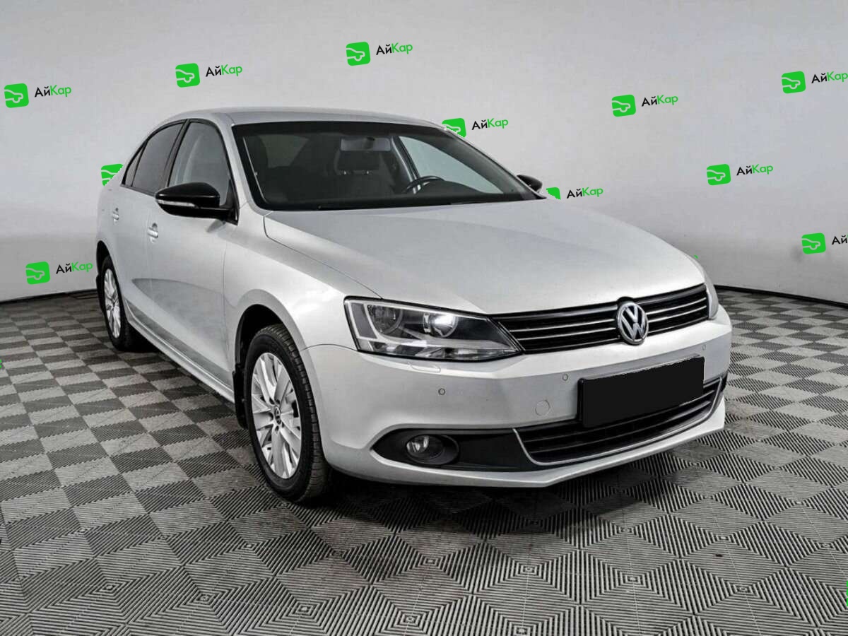 Volkswagen Jetta с пробегом — 2014 год. Фото: #2