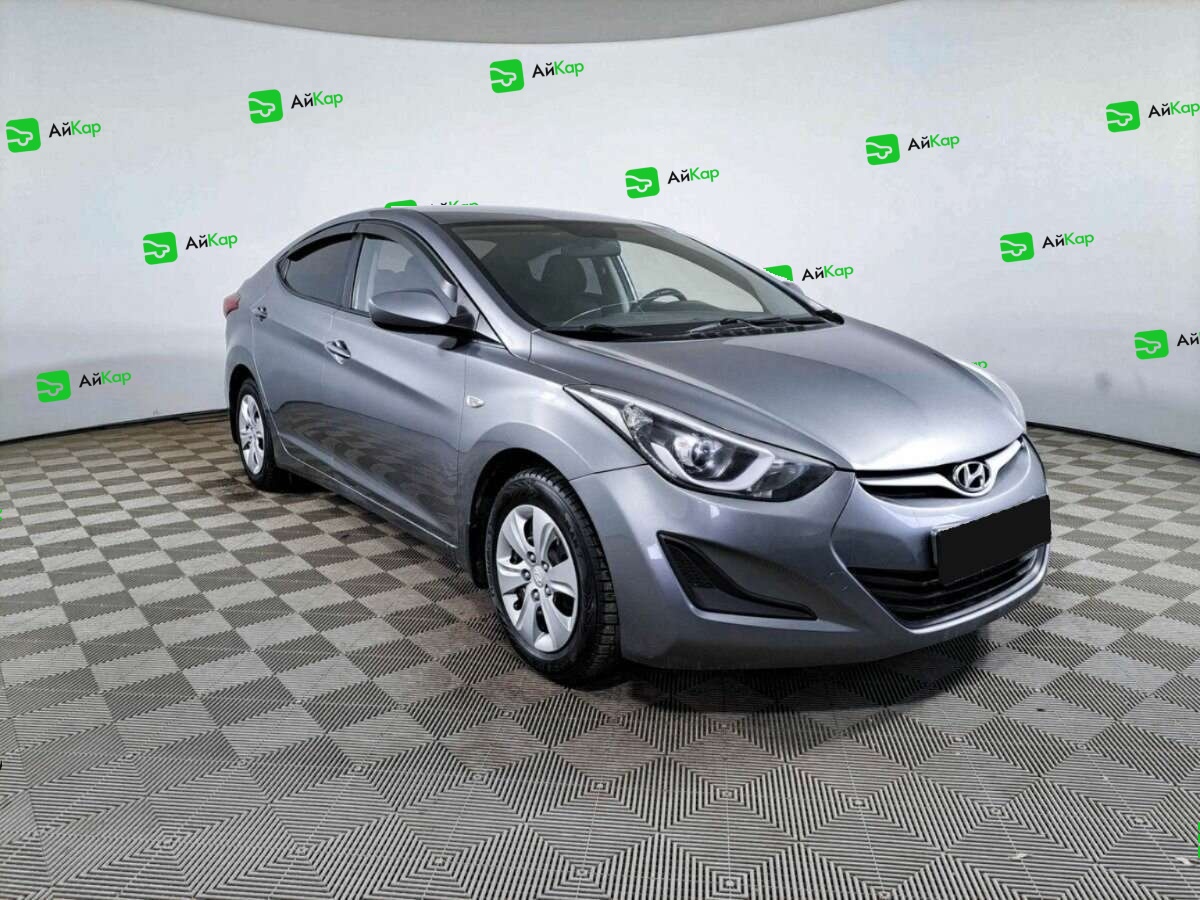 Hyundai Elantra с пробегом — 2015 год. Фото: #2