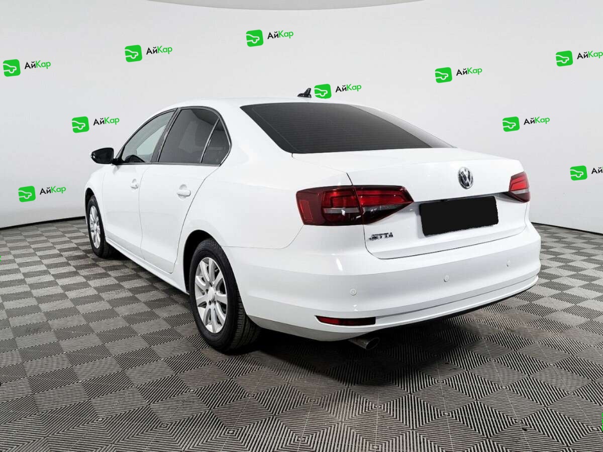 Volkswagen Jetta с пробегом — 2018 год. Фото: #5