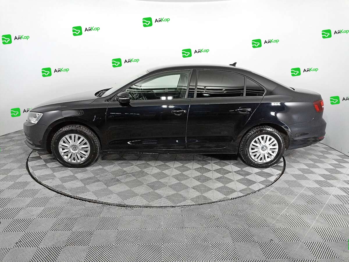 Volkswagen Jetta с пробегом — 2018 год. Фото: #6