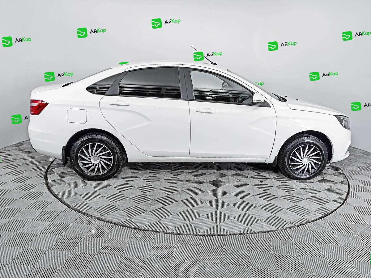 Lada (ВАЗ) Vesta с пробегом — 2020 год. Фото: #3