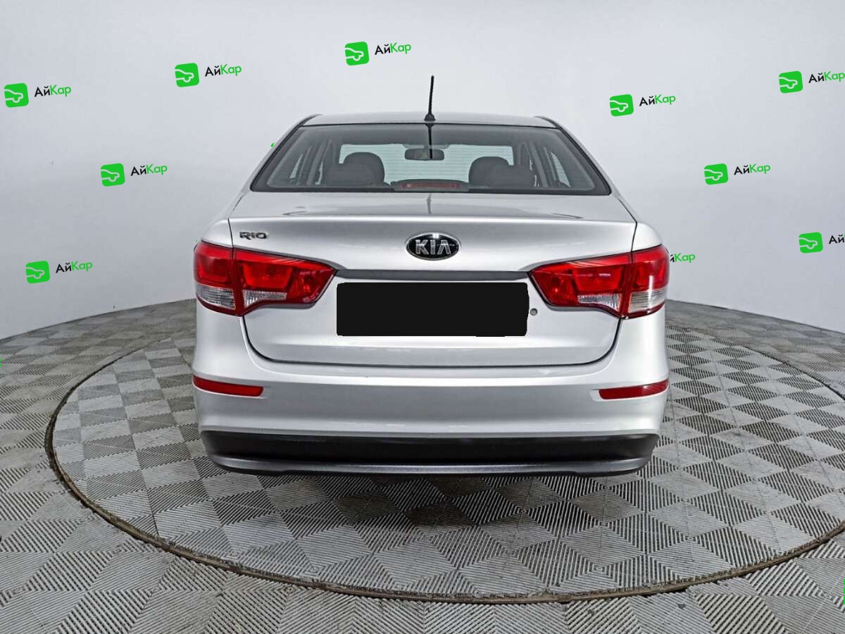 Kia Rio с пробегом — 2015 год. Фото: #5