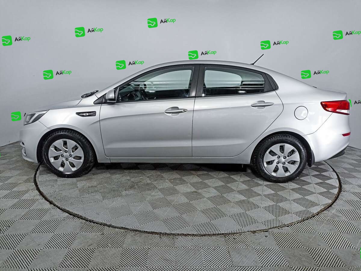 Kia Rio с пробегом — 2015 год. Фото: #7