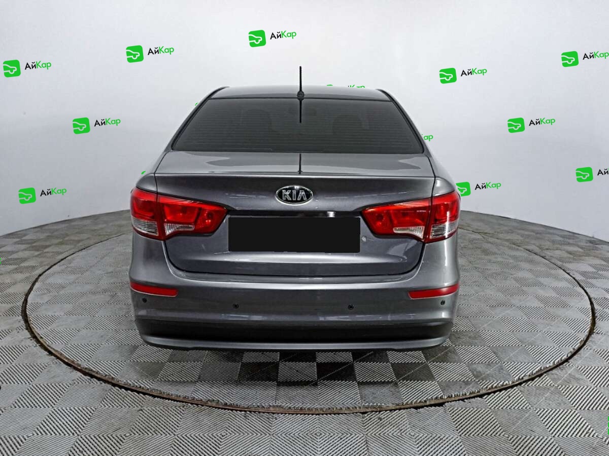 Kia Rio с пробегом — 2015 год. Фото: #5