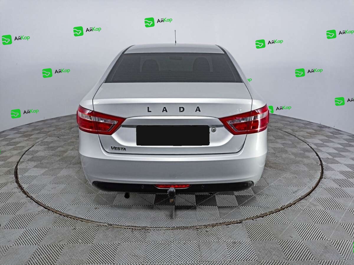 Lada (ВАЗ) Vesta с пробегом — 2017 год. Фото: #5