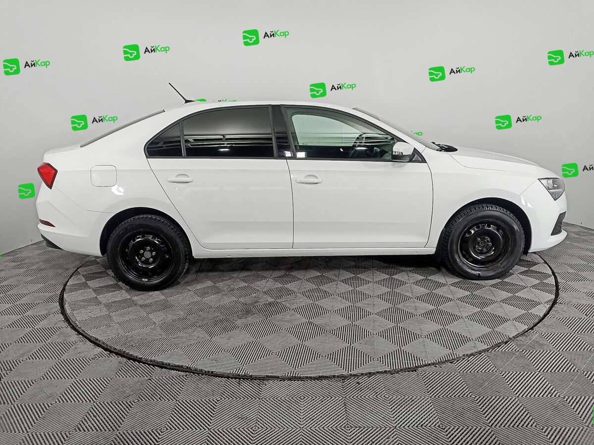 Skoda Rapid с пробегом — 2021 год. Фото: #3