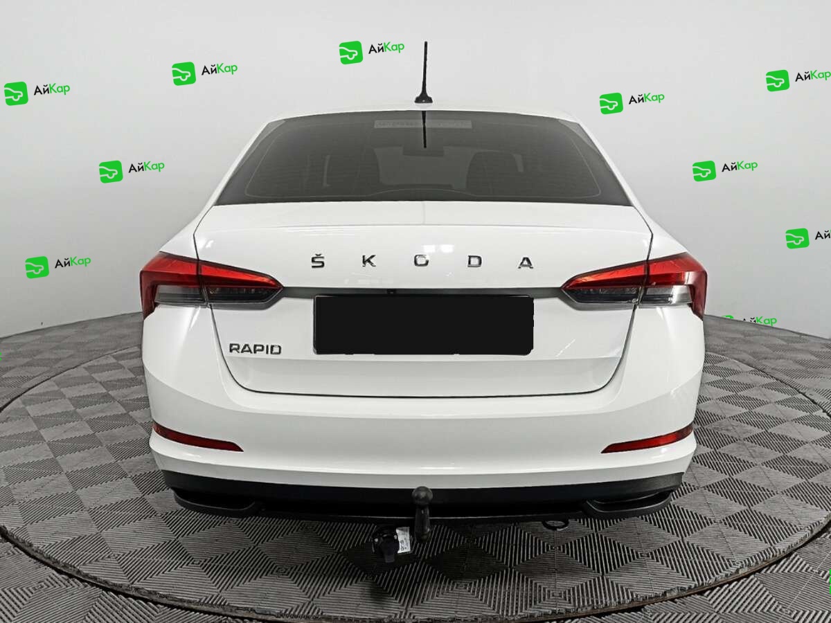 Skoda Rapid с пробегом — 2021 год. Фото: #5