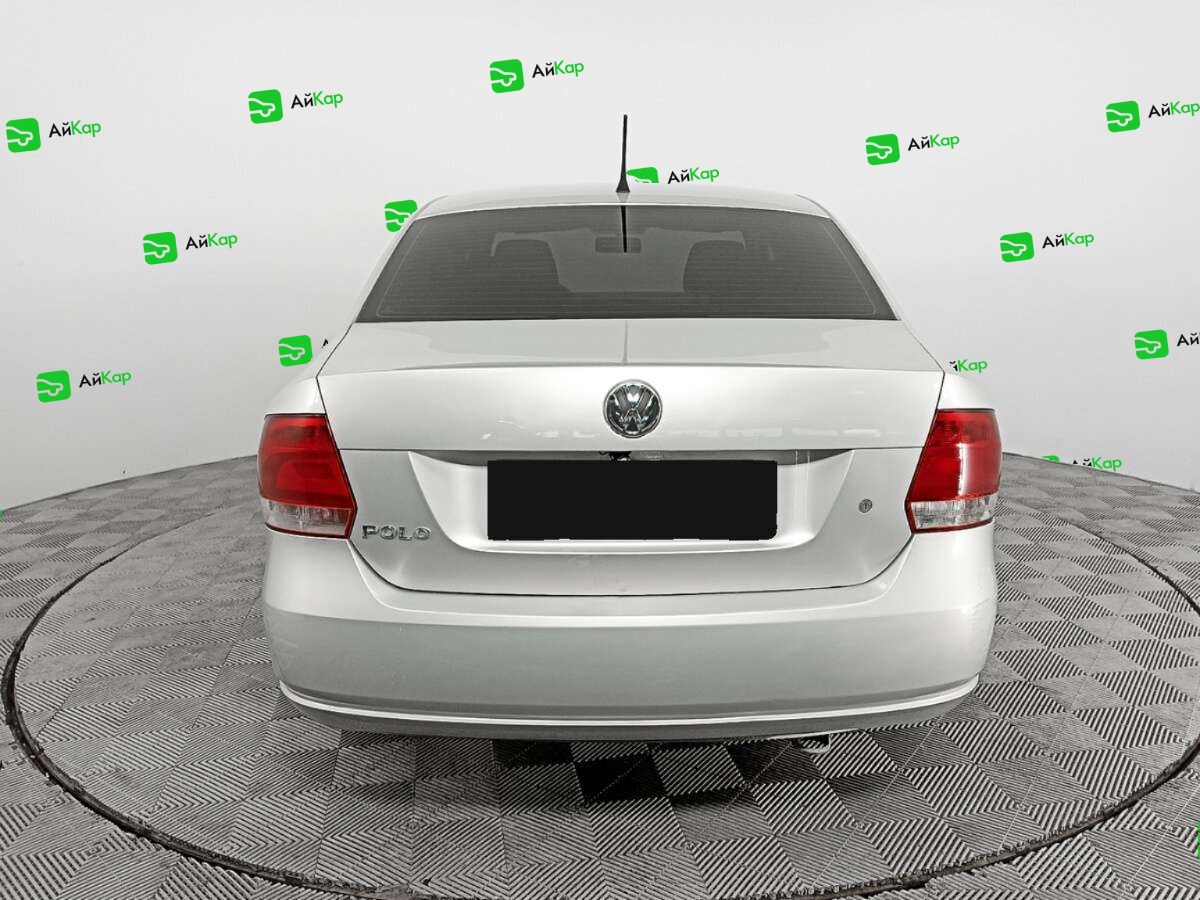 Volkswagen Polo с пробегом — 2013 год. Фото: #5
