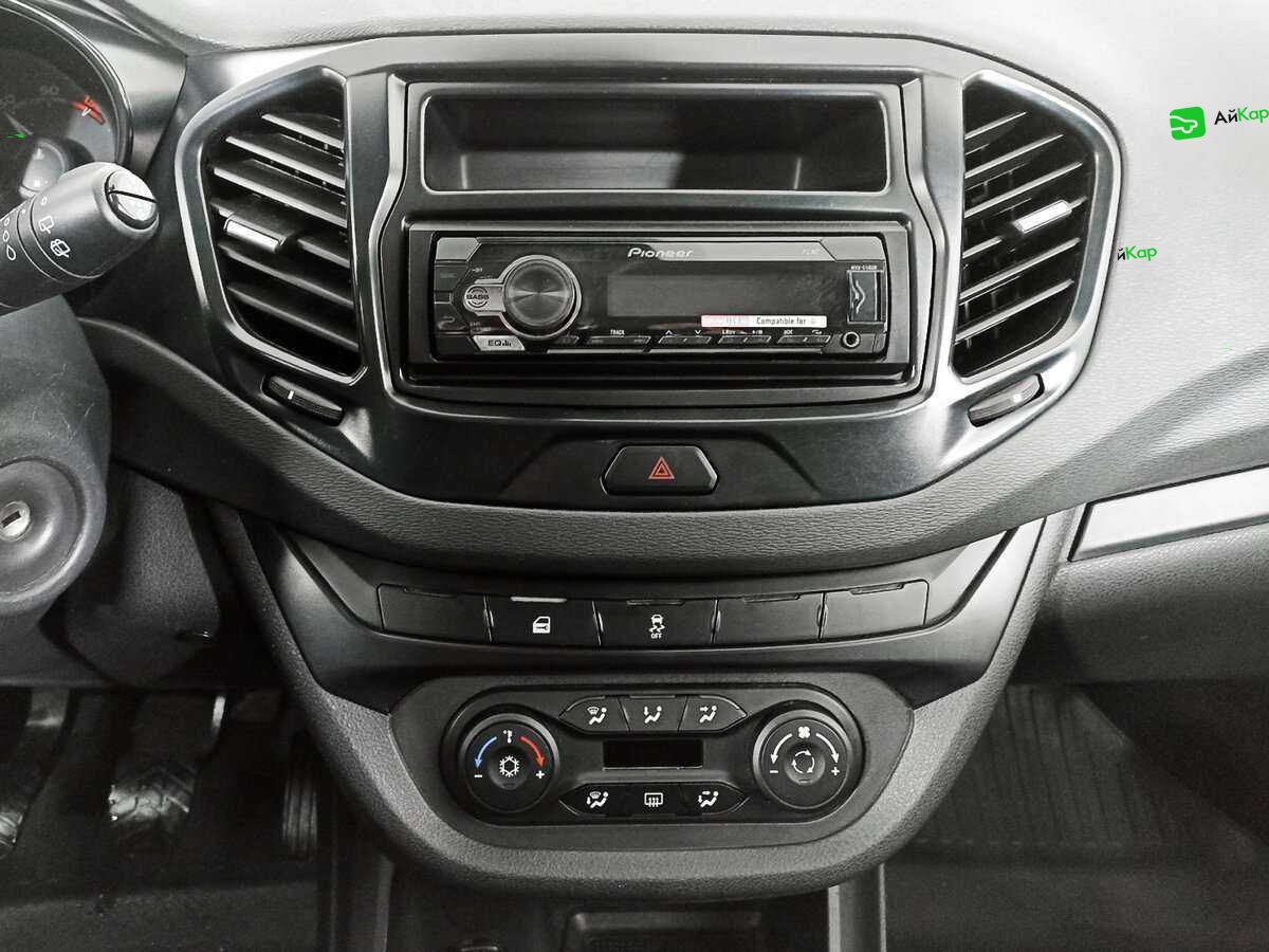 Lada (ВАЗ) Vesta с пробегом — 2019 год. Фото: #10