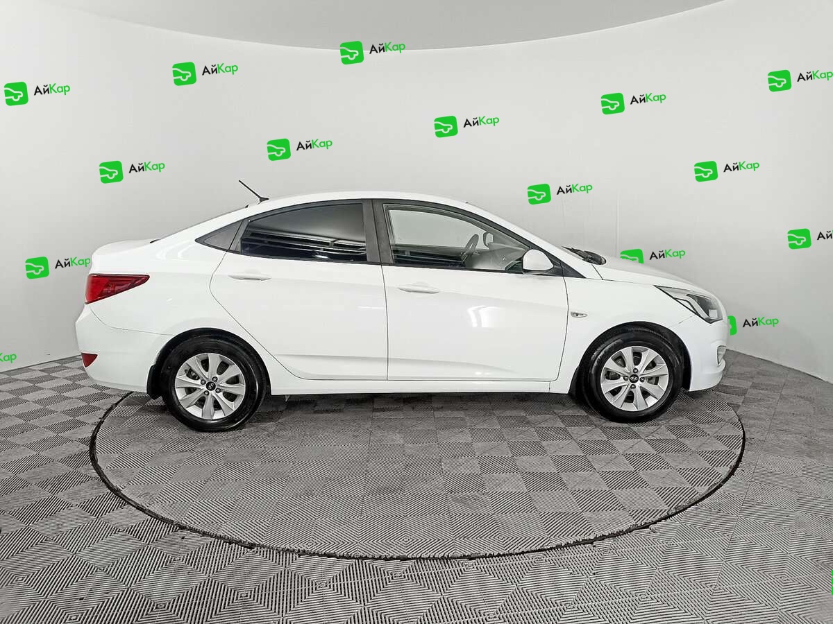 Hyundai Solaris с пробегом — 2016 год. Фото: #3