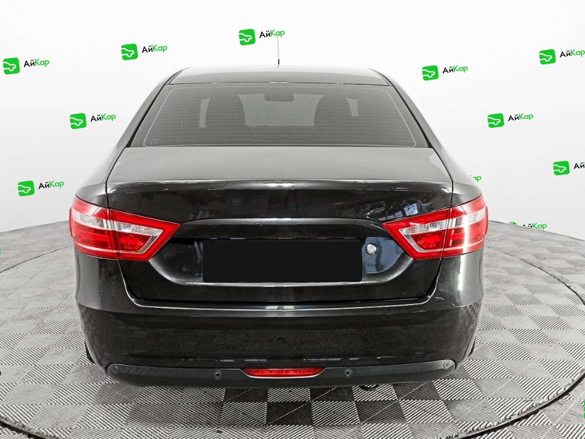 Lada (ВАЗ) Vesta с пробегом — 2015 год. Фото: #4