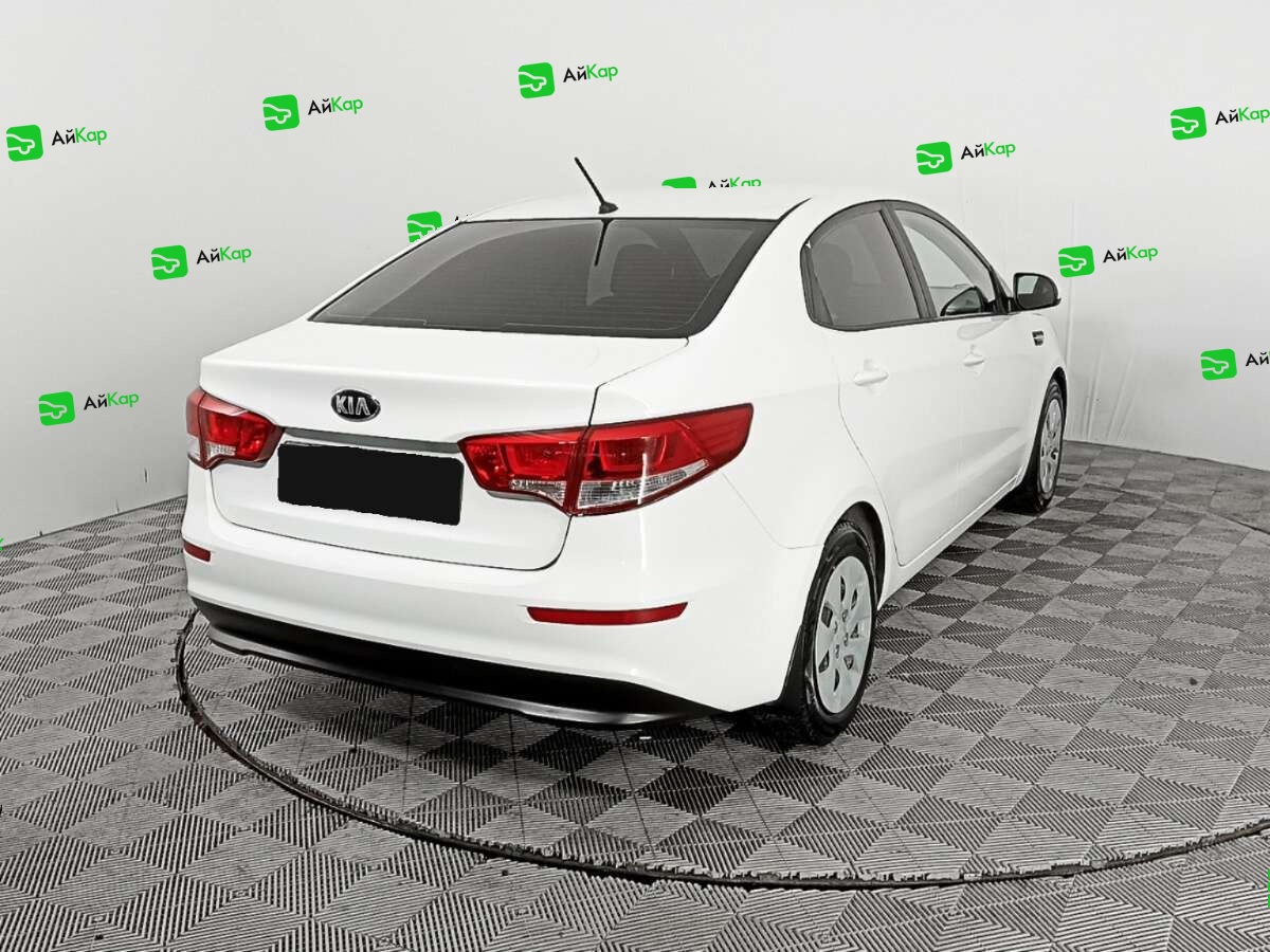 Kia Rio с пробегом — 2015 год. Фото: #4