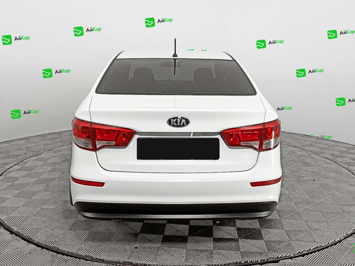 Kia Rio с пробегом — 2015 год. Фото: #5