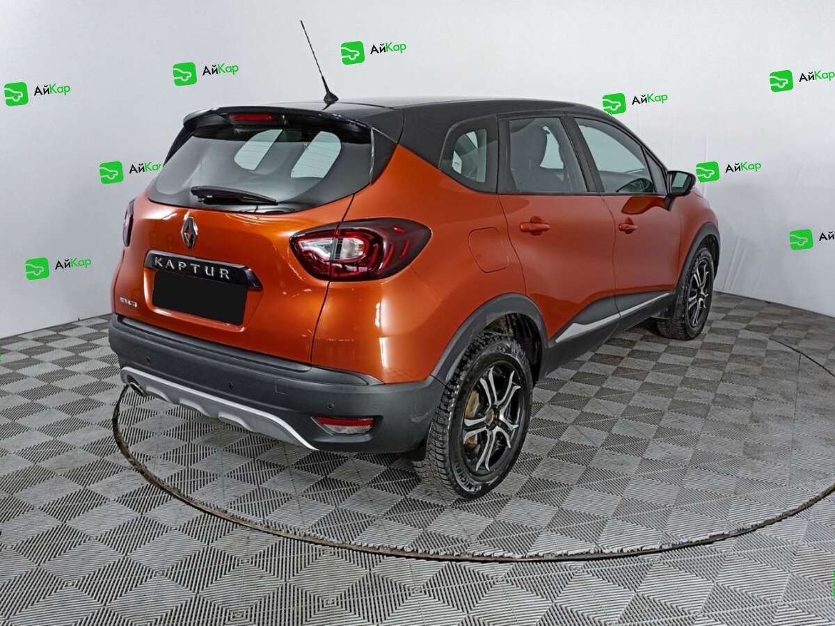Renault Kaptur с пробегом — 2016 год. Фото: #4