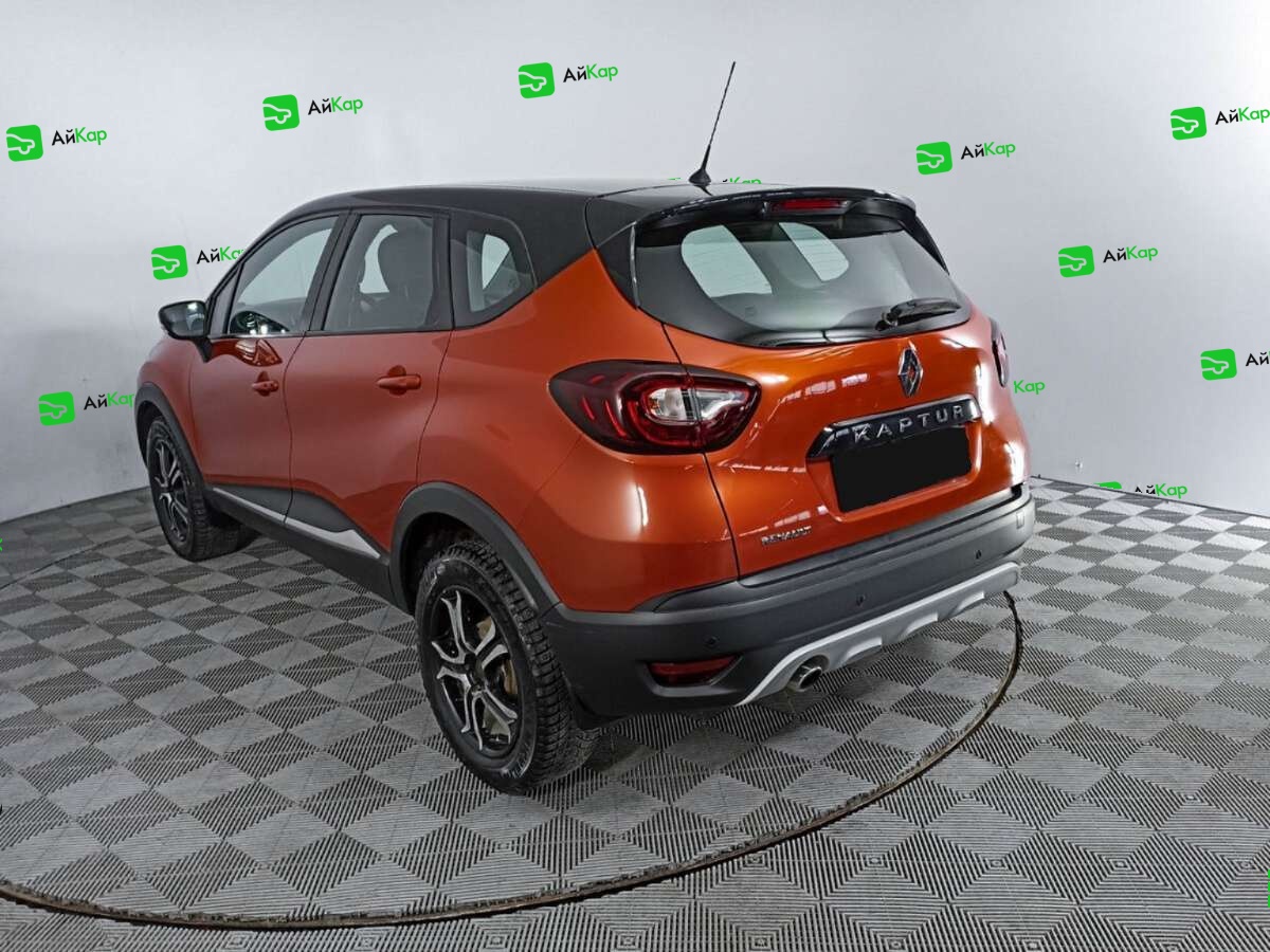 Renault Kaptur с пробегом — 2016 год. Фото: #6