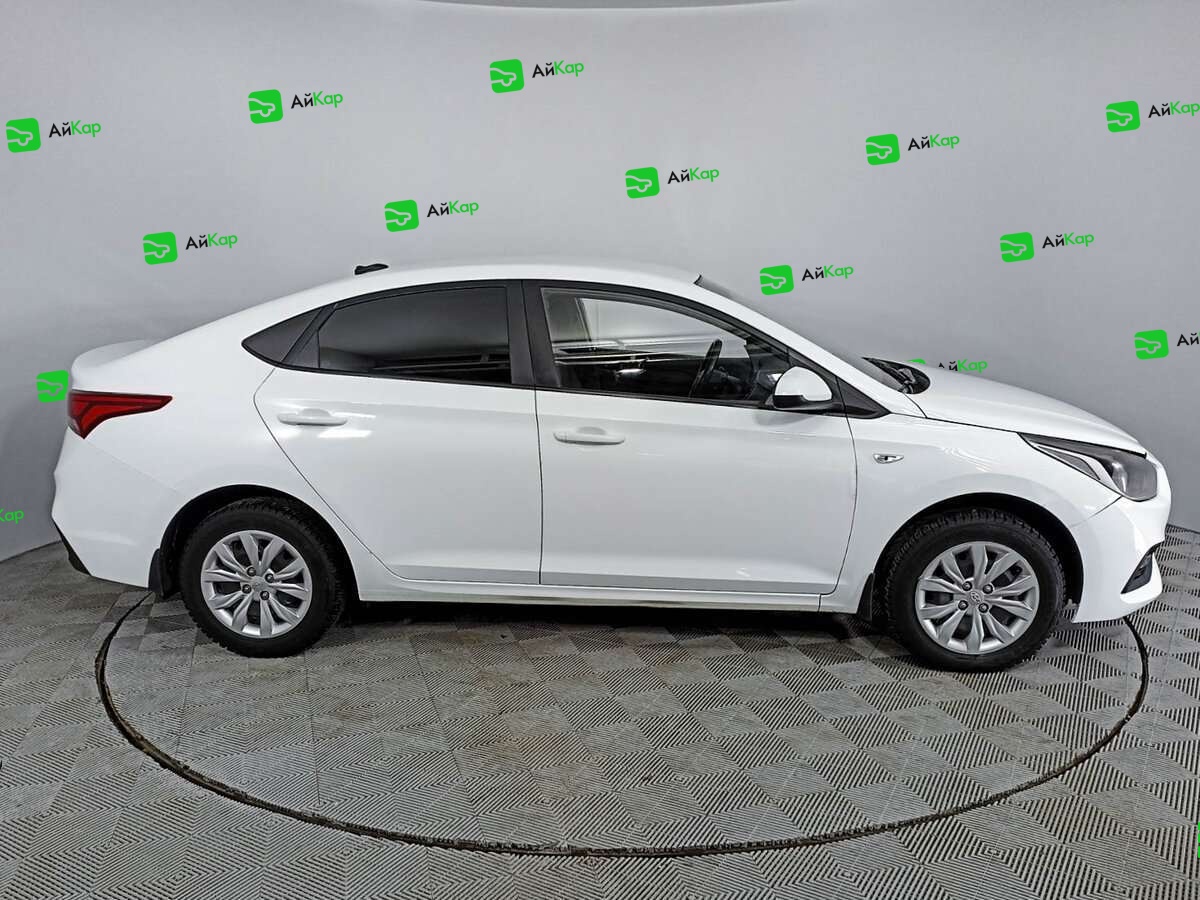 Hyundai Solaris с пробегом — 2017 год. Фото: #3