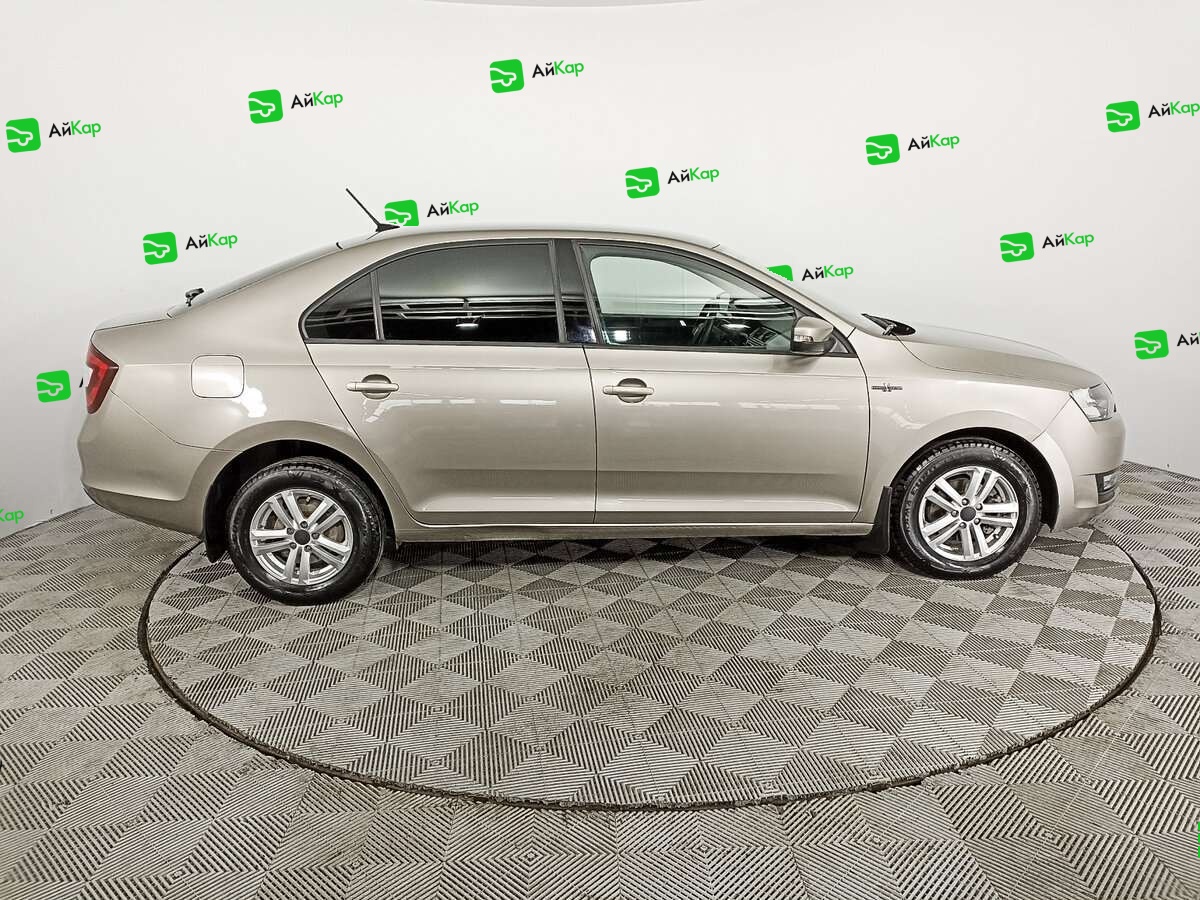 Skoda Rapid с пробегом — 2019 год. Фото: #3