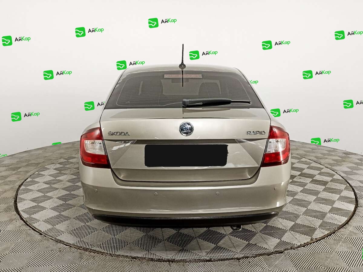 Skoda Rapid с пробегом — 2019 год. Фото: #5