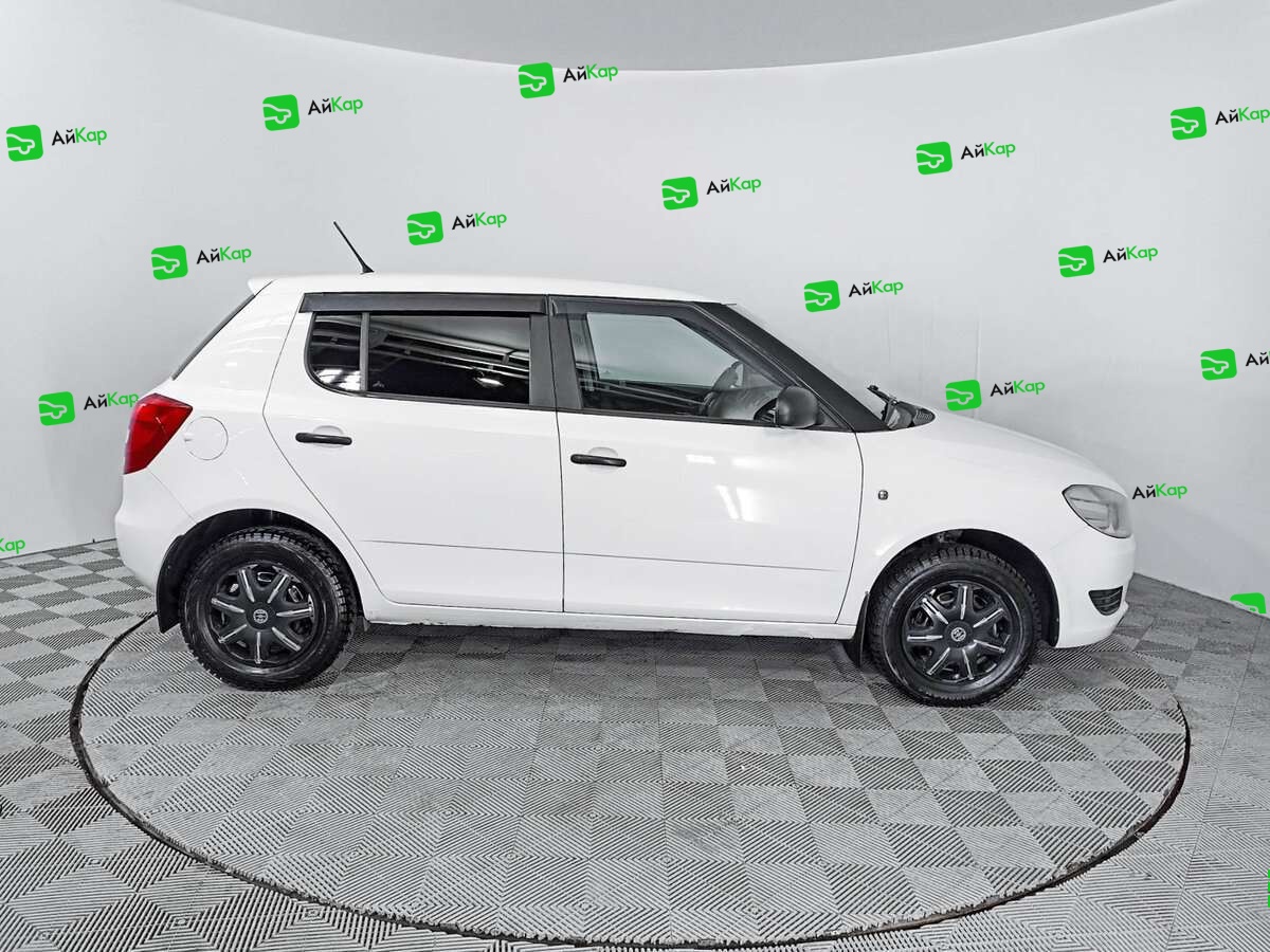 Skoda Fabia с пробегом — 2012 год. Фото: #3