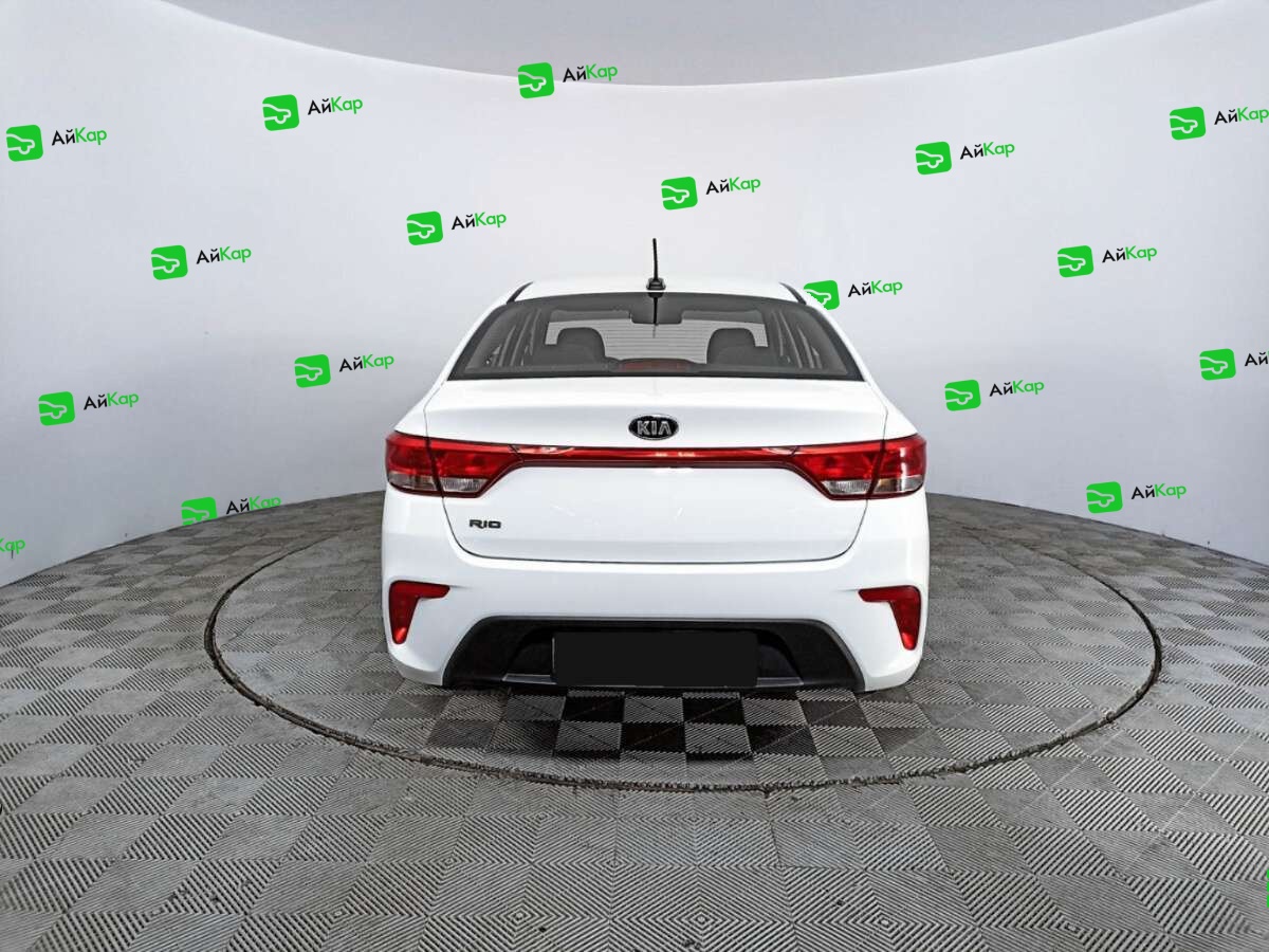 Kia Rio с пробегом — 2018 год. Фото: #5