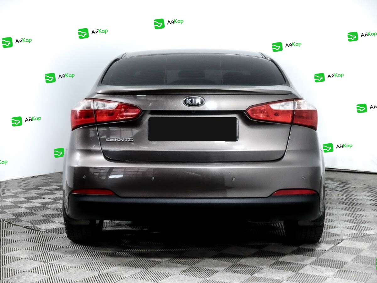 Kia Cerato с пробегом — 2015 год. Фото: #4